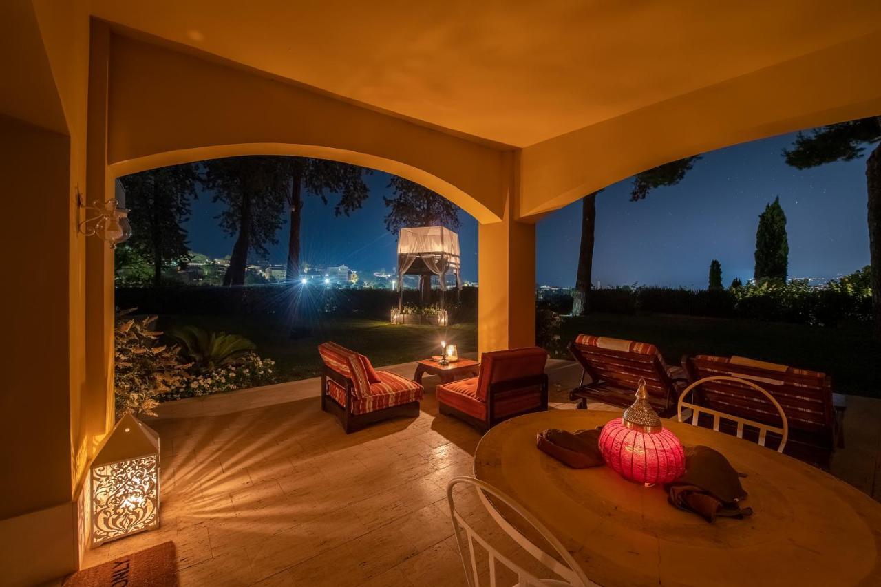 Tra Gli Alberi E Il Mare Acomodação com café da manhã Sirolo Exterior foto